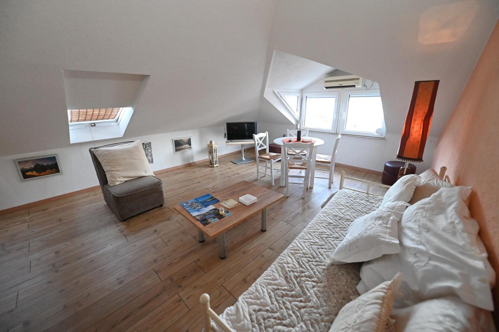 Eke Irin Apartments Охрид Екстер'єр фото
